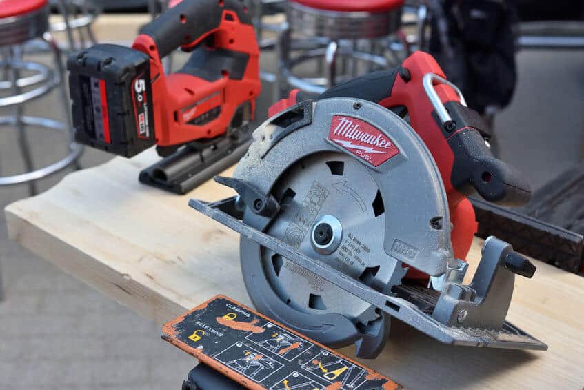 What Is A Rafter Hook On A Circular Saw