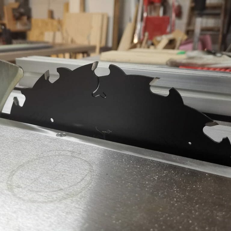 How To Sharpen A Table Saw Blade With A File