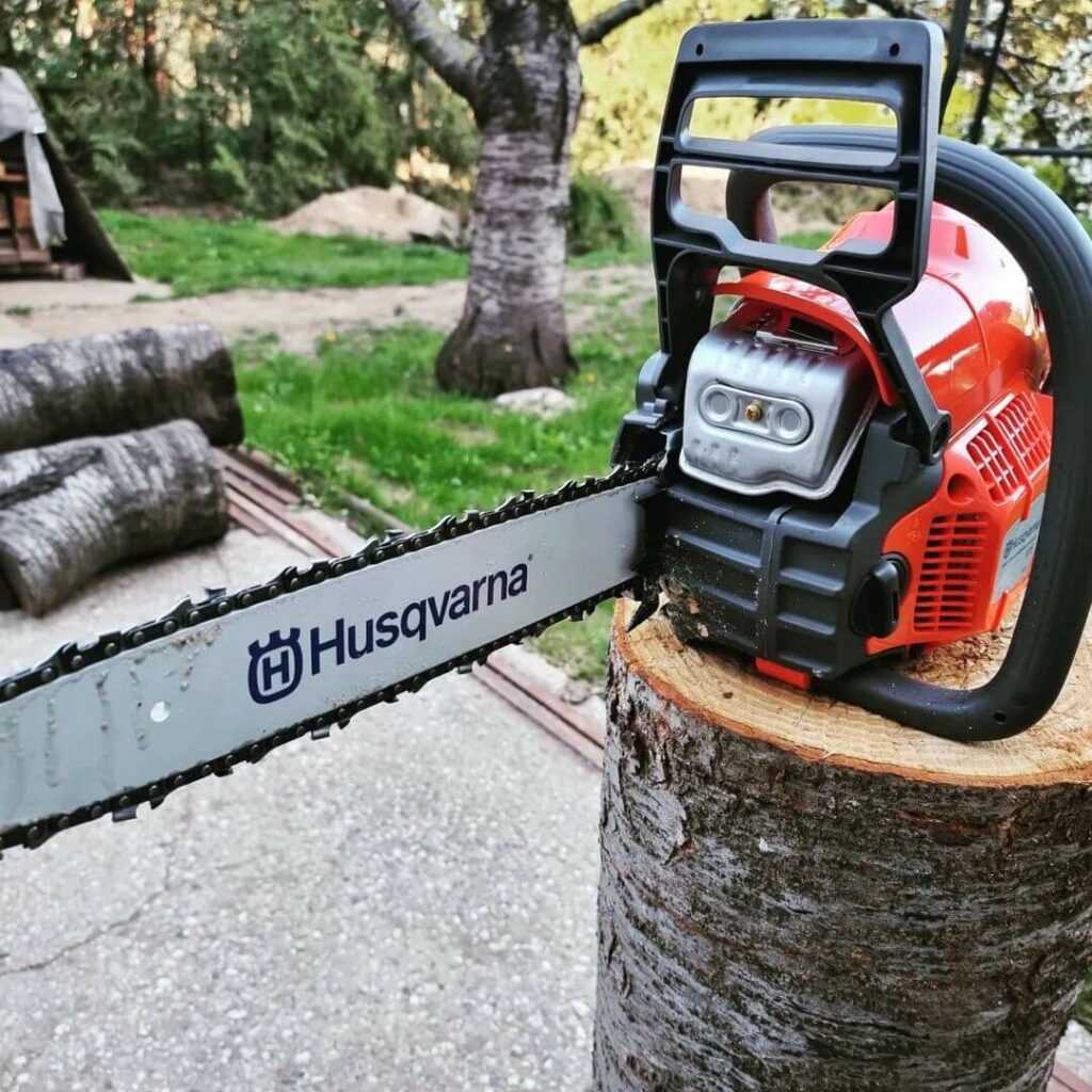 How We Tested The Best Small Chainsaws