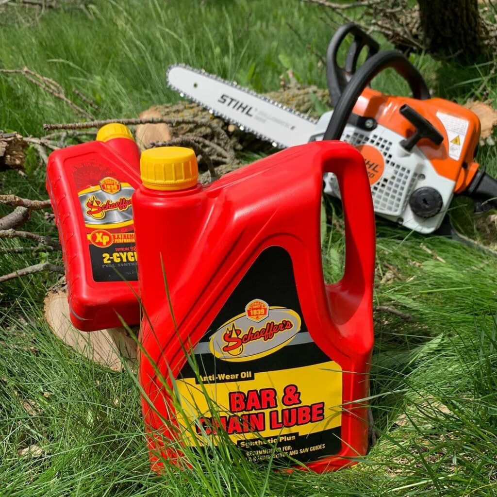 Oiling Your Chainsaw